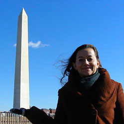 Mayra and the Monument